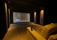 Réalisation et installation de salle de cinéma privée en France