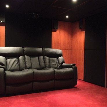 Création, installation salle de cinéma à domicile en Occitanie et France